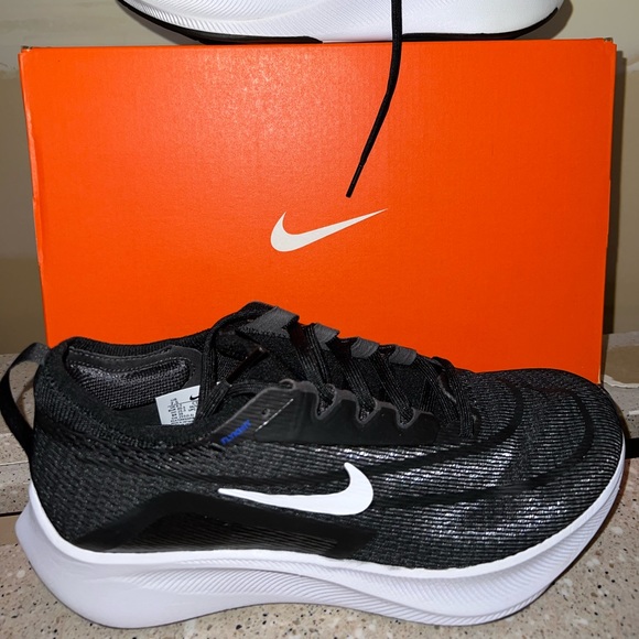 Nike Other - NIB Nike mens 7.5 zoom fly 4 athletic shoes
